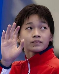 全红婵宣布不再比赛，央妈力挺背后有靠山，网友期待她重返巅峰