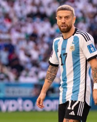 戈麦斯：斯卡洛尼非常聪明，他懂得如何围绕梅西打造阿根廷队